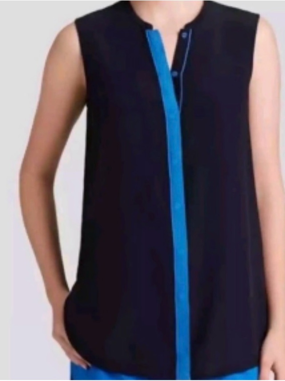 Like New Vince Sleeveless Two-Tone Silk Blouse.